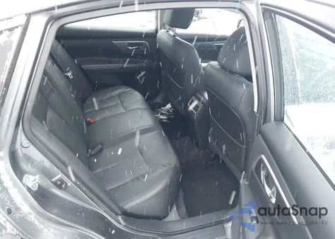 2015 Nissan Altima 2.5/2.5 S/2.5 Sl/2.5 Sv z USA, uszkodzony, nr VIN 1N4AL3AP0FC240123